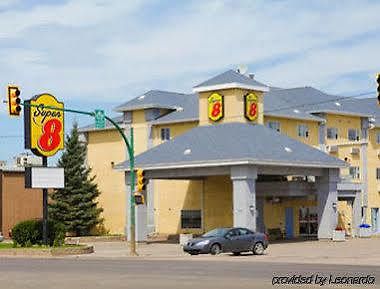 Super 8 By Wyndham Saskatoon Near Saskatoon Airport Hotel Kültér fotó