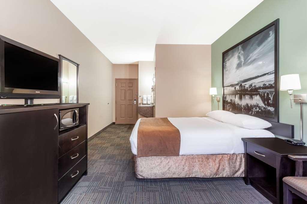 Super 8 By Wyndham Saskatoon Near Saskatoon Airport Hotel Szoba fotó