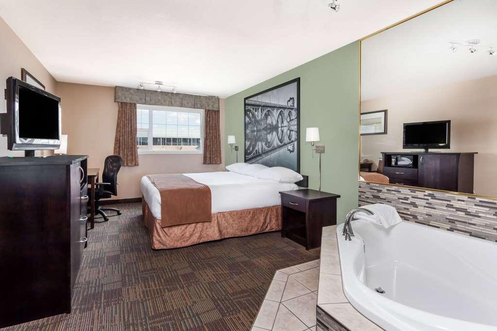 Super 8 By Wyndham Saskatoon Near Saskatoon Airport Hotel Szoba fotó