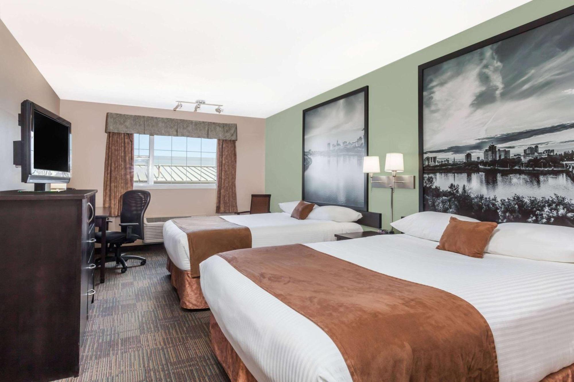 Super 8 By Wyndham Saskatoon Near Saskatoon Airport Hotel Kültér fotó